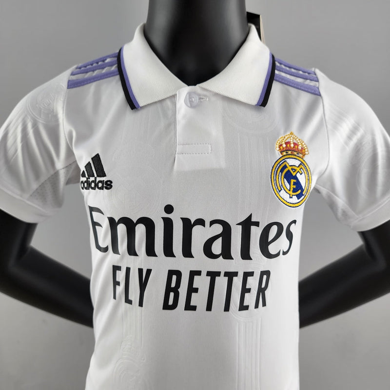 Camiseta y pantalón corto del Real Madrid 22/23 I para niño - Blanco