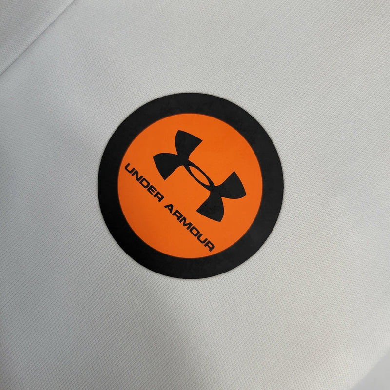 Camiseta de aficionado de la Universidad Católica 23/24 para hombre de Under Armour - Blanca