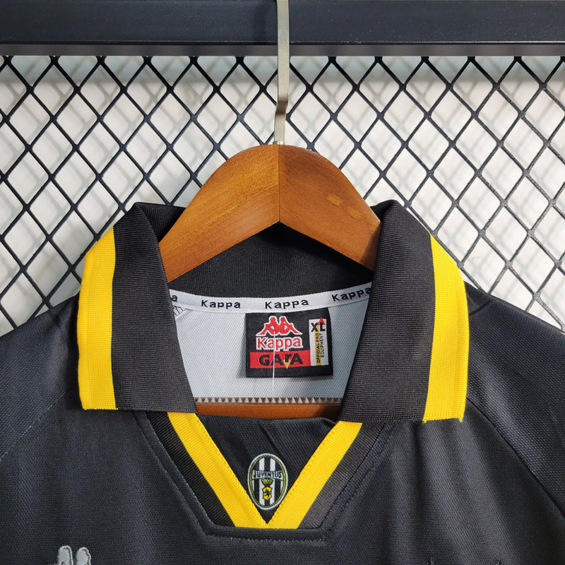 Camiseta retro de aficionado Kappa para hombre de la Juventus 95/97 (tercera equipación) - Negra
