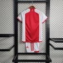 Camiseta y pantalón corto para niños del Ajax I 23/24 - Blanco y rojo