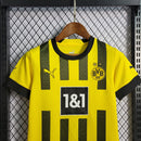 Camiseta y pantalón corto local del Borussia Dortmund 23/24 - Amarillo