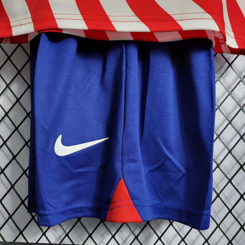 Camiseta y pantalón corto para niño del Atlético de Madrid 22/23 I - Rojo y blanco