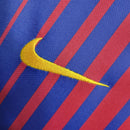 Camiseta retro de local del Barcelona 17/18 Nike para hombre - Azul rey y rojo