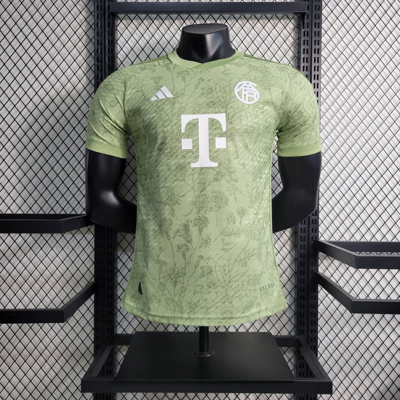 Camiseta Nike del Bayern Múnich Oktoberfest 23/24 para hombre, color plateado