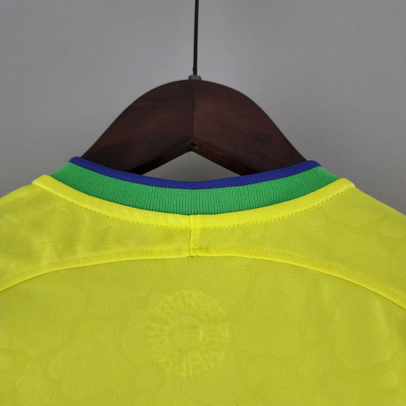 Camiseta Nike de local de la selección nacional de Brasil 2022 para mujer - Amarilla