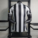 Camiseta de jugador Castore del Newcastle United (local 23/24), hombre, blanco y negro