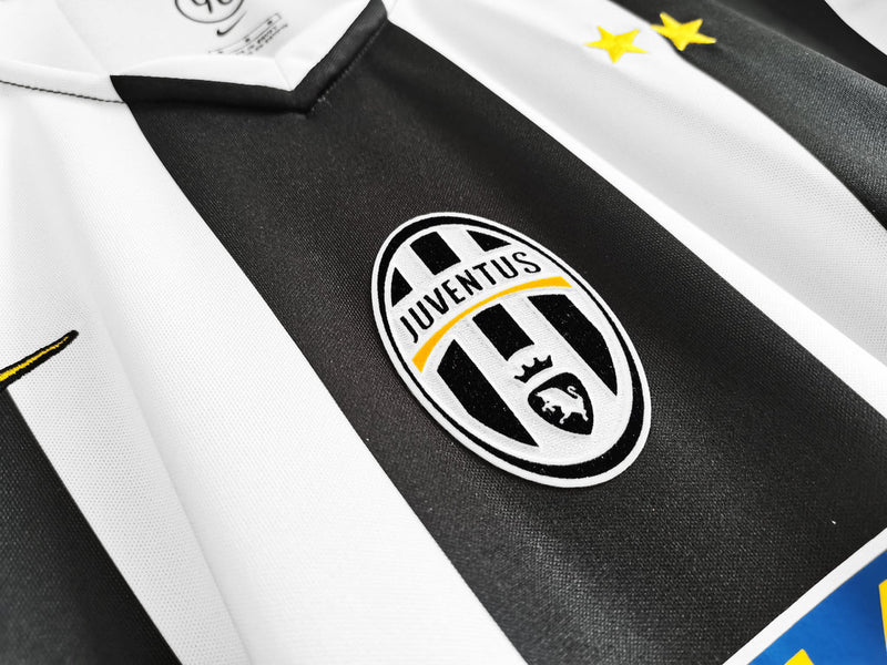 Camiseta retro de aficionado de la Juventus I 04/05 para hombre - Blanco y negro