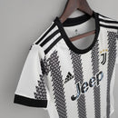 Camiseta Adidas de la Juventus Home 22/23 para mujer - Blanca y negra