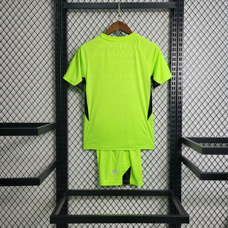 Camiseta y pantalón corto de portero del Real Madrid 23/24 I - Verde