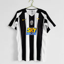 Camiseta retro de aficionado de la Juventus I 04/05 para hombre - Blanco y negro
