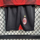 Camiseta y pantalón corto para niños del Milan I 23/24 - Rojo