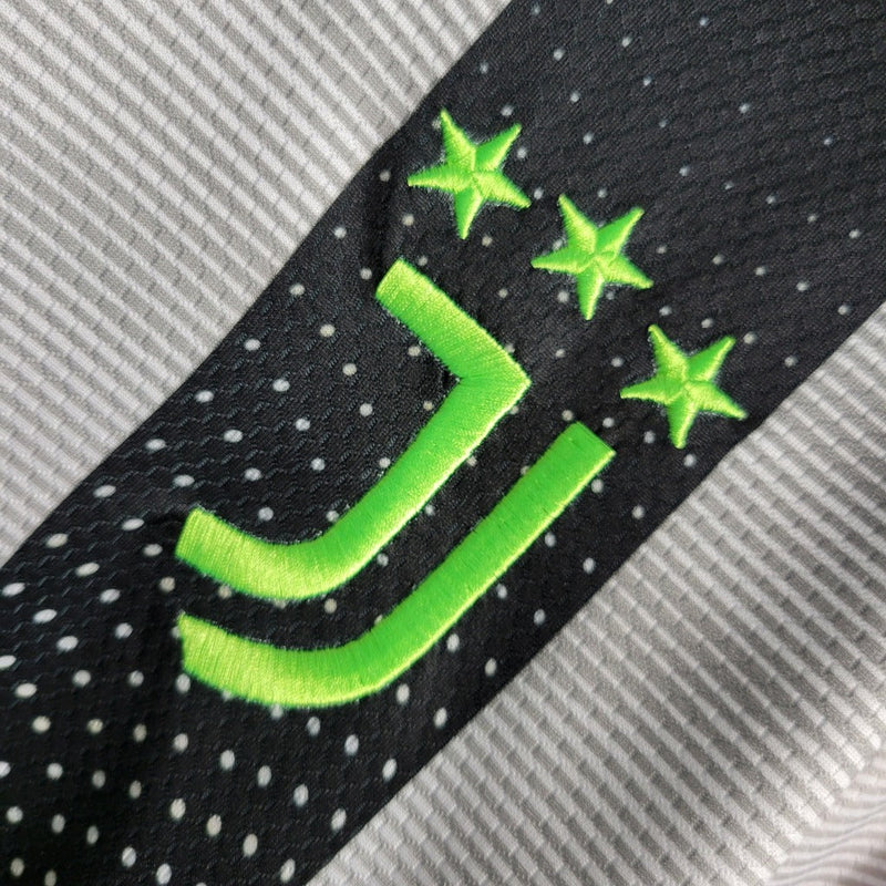 Camiseta retro de la Juventus I 2020 Adidas para hombre - Blanco y negro