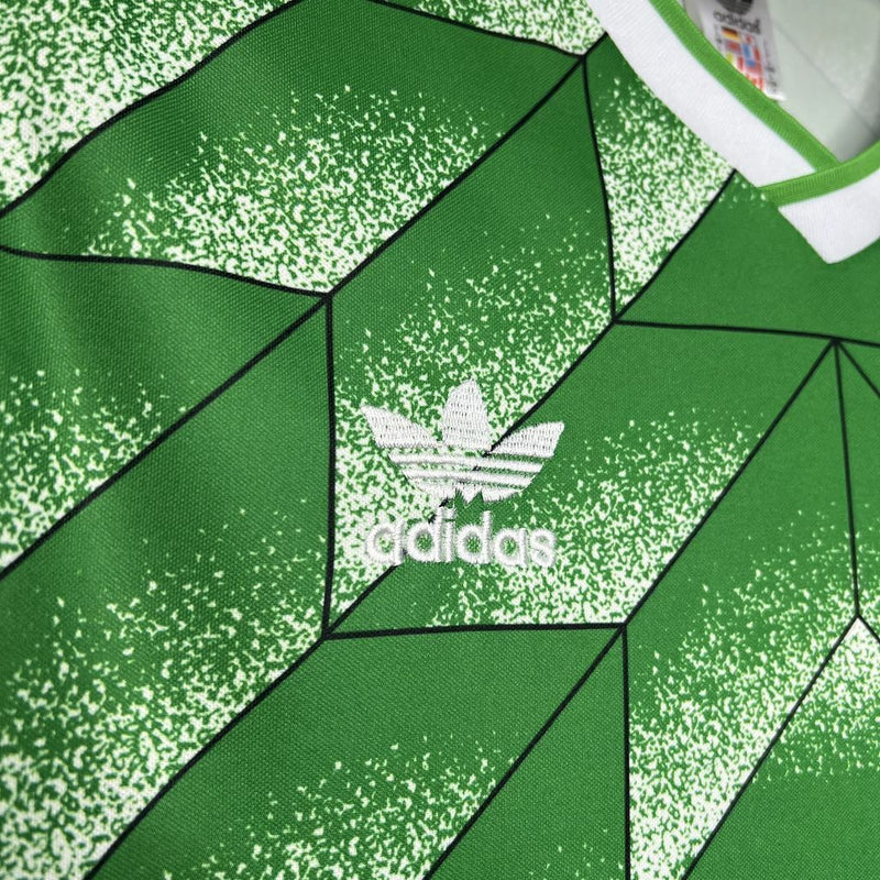 Camiseta retro de la selección alemana de visitante (1990) para hombre (verde)