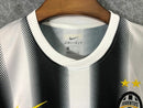 Camiseta Nike retro de la Juventus I 2011 para hombre (blanco y negro)
