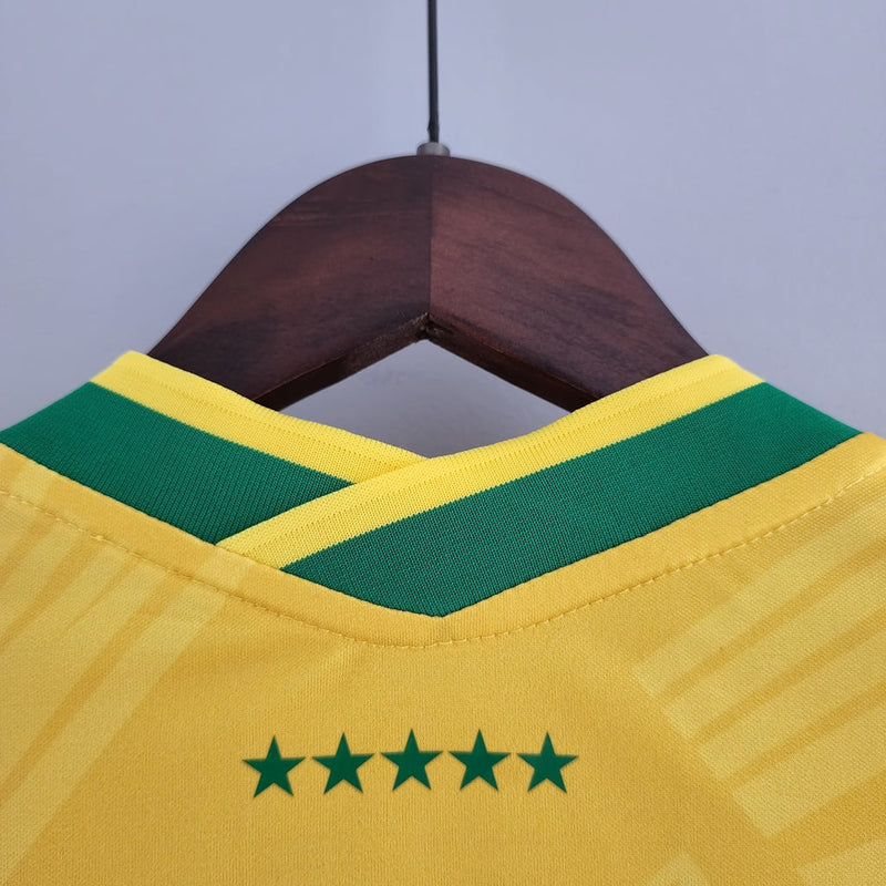 Camiseta Nike para mujer, edición especial de la selección brasileña, con el Cristo Redentor como fan - Amarilla