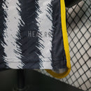 Camiseta Adidas de jugador Juventus I 23/24 para hombre - Blanco y negro