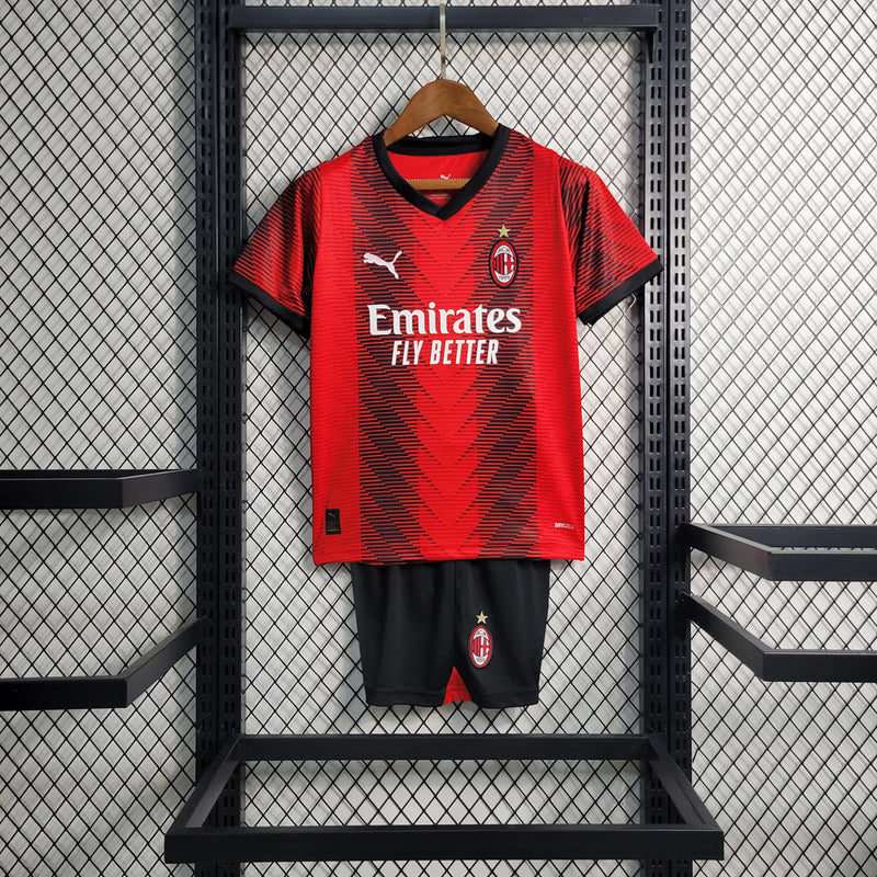 Camiseta y pantalón corto para niños del Milan I 23/24 - Rojo