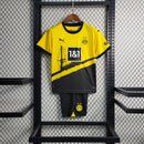 Camiseta y pantalón corto local del Borussia Dortmund 23/24 para niños - Amarillo